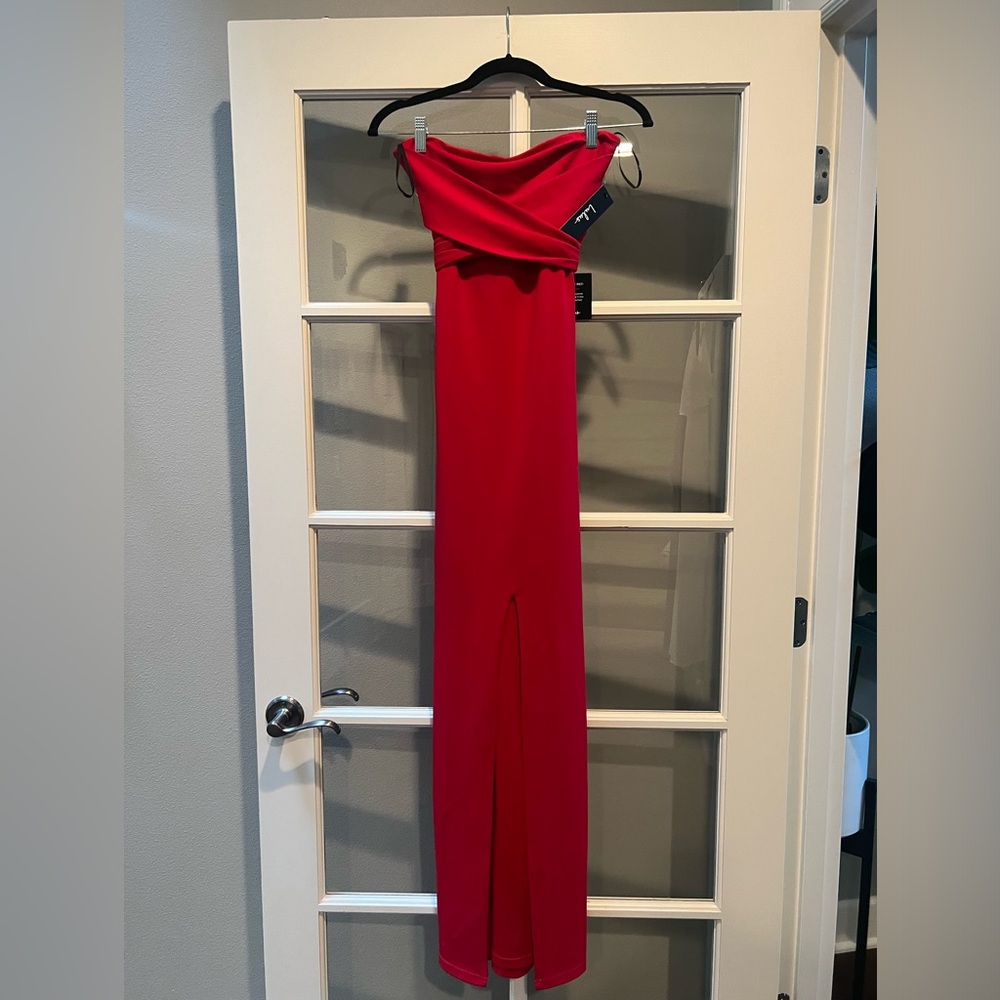 NWT- Lulu strapless dress, size S, red